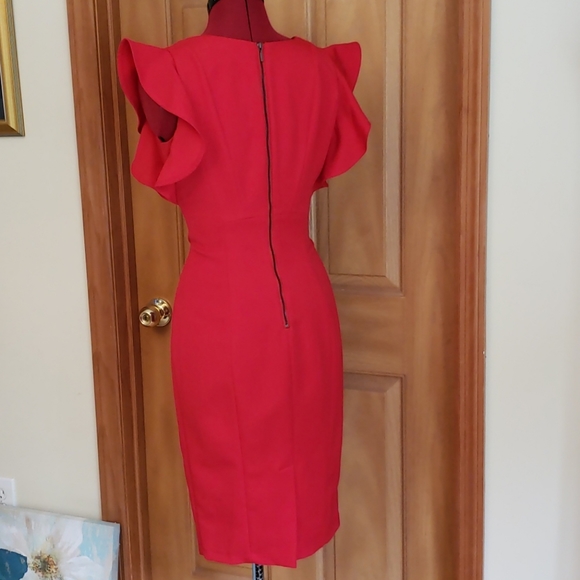 Stunning Red Dress - Picture 3 of 4